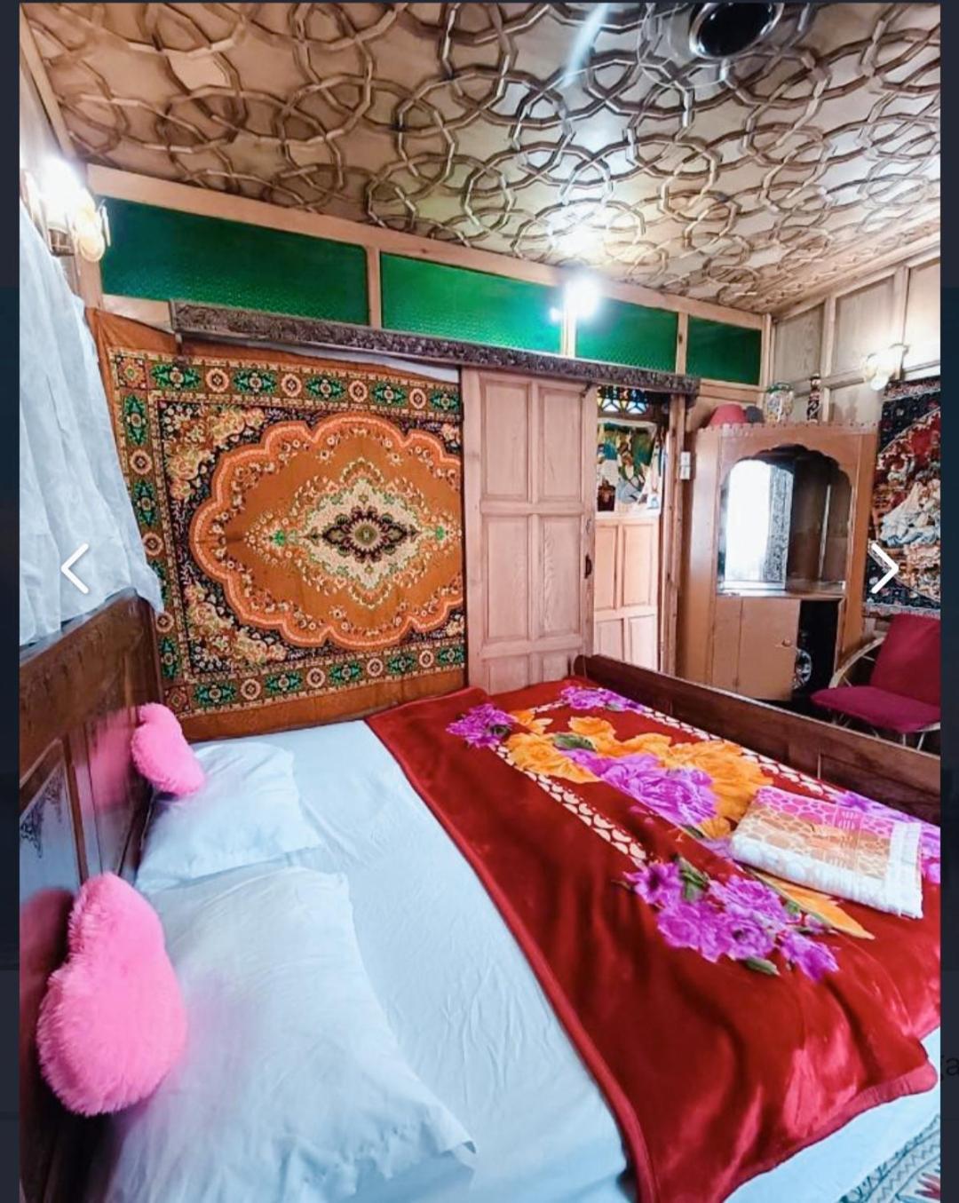Hotel New Minar Group Of Houseboats Srīnagar Exteriér fotografie