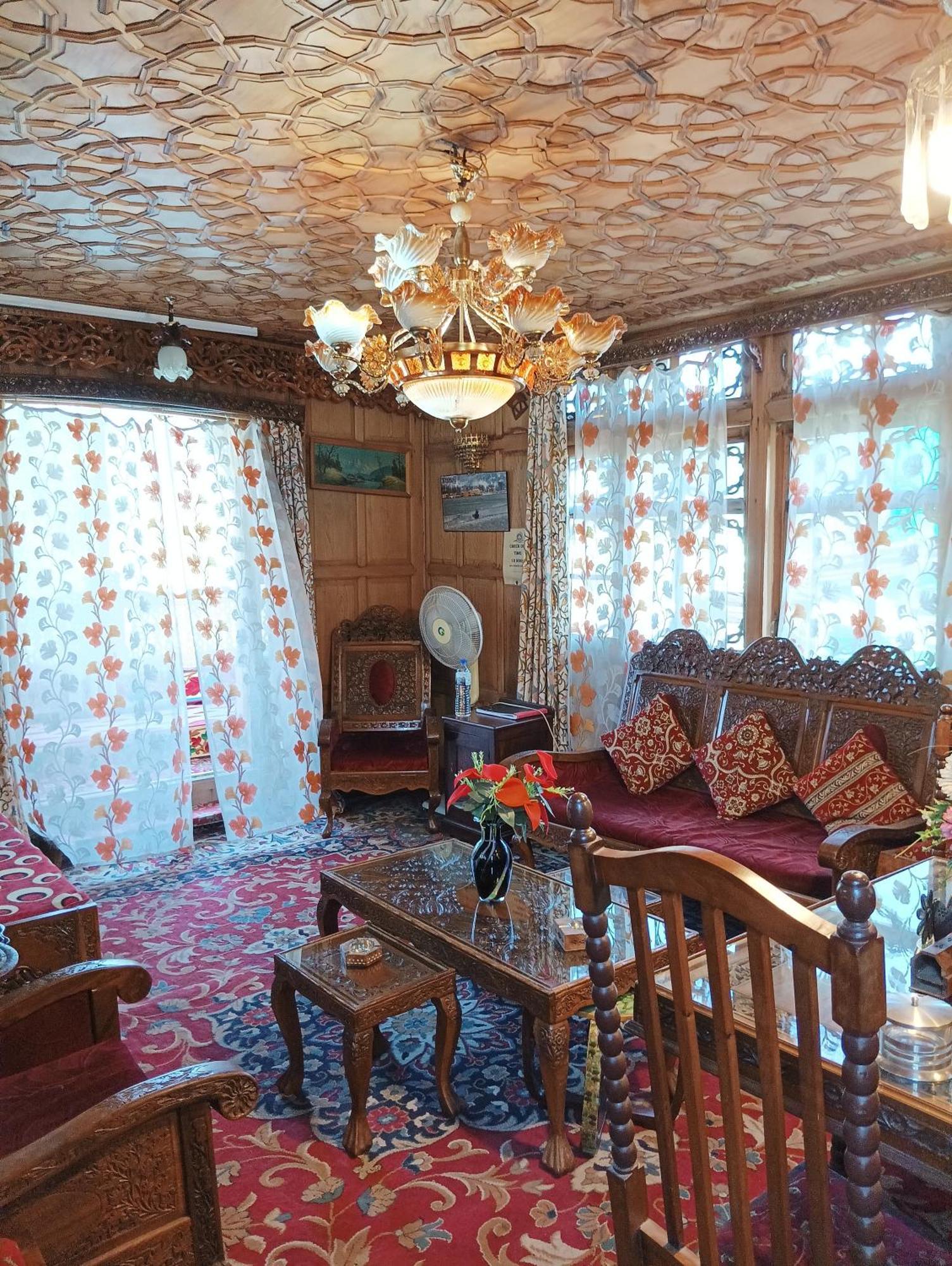 Hotel New Minar Group Of Houseboats Srīnagar Exteriér fotografie